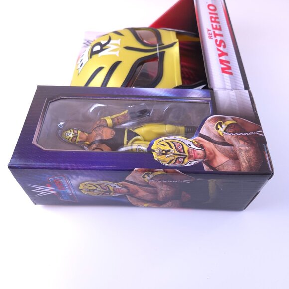 WWE Rey Mysterio Mask Role Play and Main Event Figure Set Mattel Special Edition - Picture 7 of 10